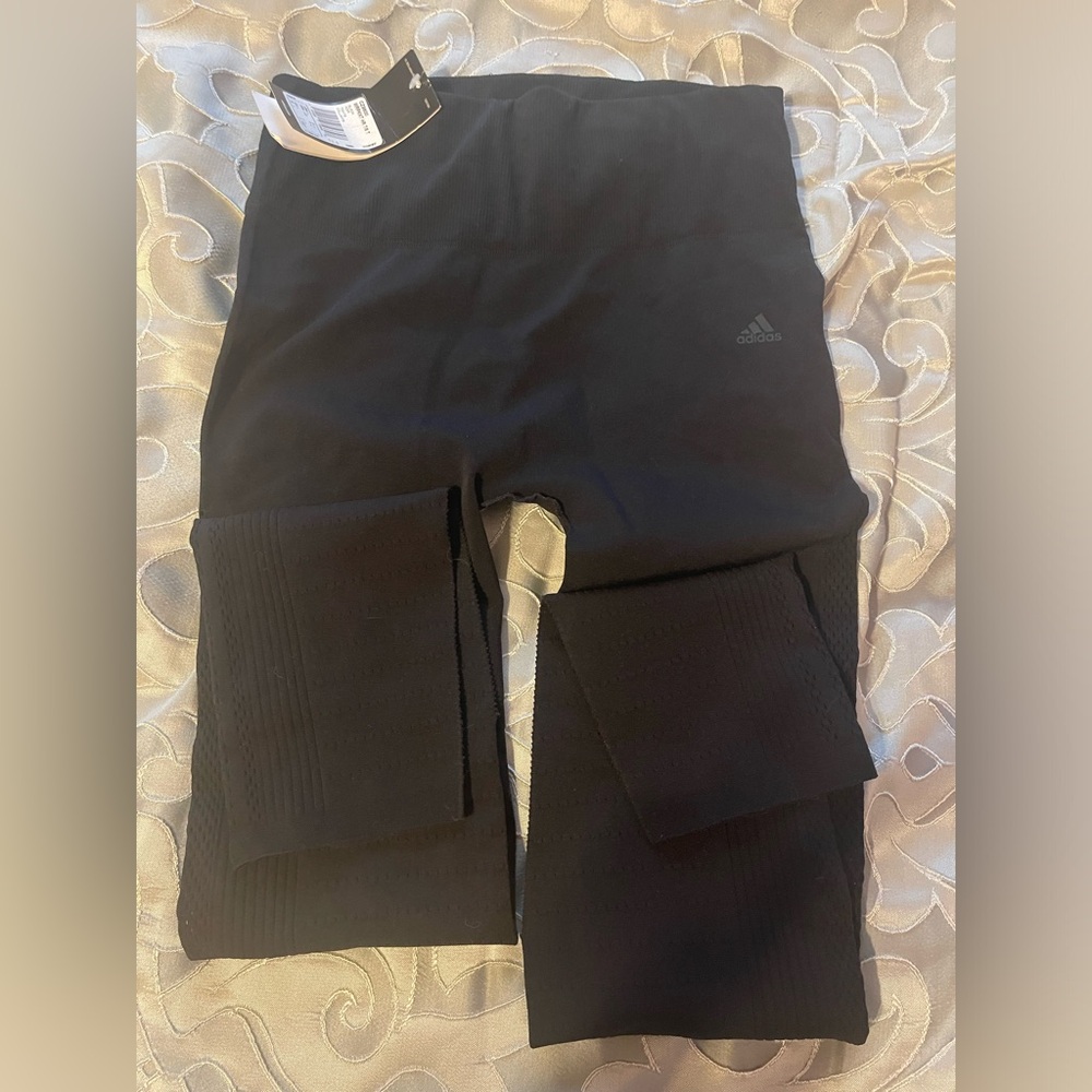 NWT Women’s Adidas leggings size large